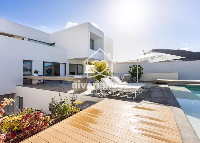 Villa Esperanza Costa Adeje, By Nivariahost