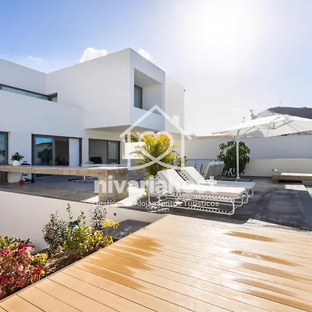 Villa Private Pool&jacuzzi, Esperanza